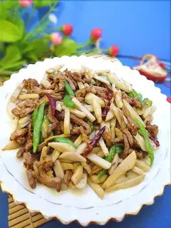 stir-fried shredded pork with yu head
