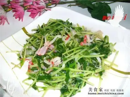 stir-fried bean sprouts
