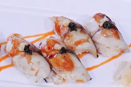 mackerel sushi