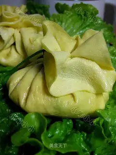 New version of omelet rice
