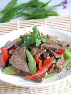 stir-fried pork liver with celery