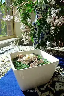 Shredded pork, egg, and cabbage soup