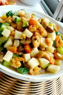 Mixed vegetables and cashew shrimp