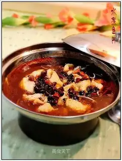 Boiled fish slices