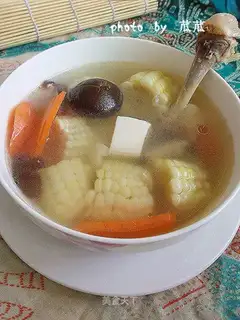 Tianyuan chicken bone soup