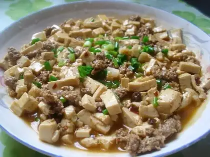 Beef and tofu diced