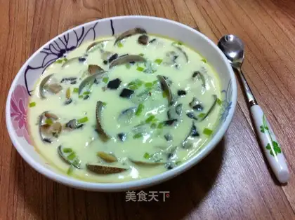 Steamed eggs with clams