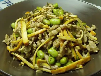 Fragrant dried pork shredded edamame