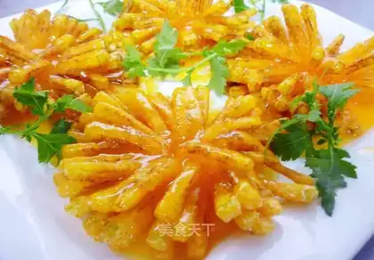 Winter melon and chrysanthemum