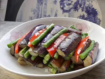 Roasted eggplant with long beans