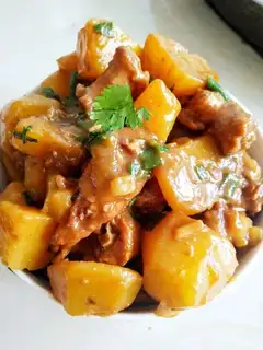 Chicken and potatoes