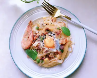 The bird's nest has roasted eggs