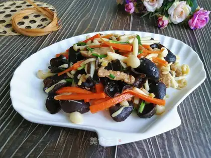 Fried sea mushrooms