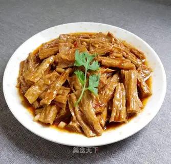 Red burning bamboo