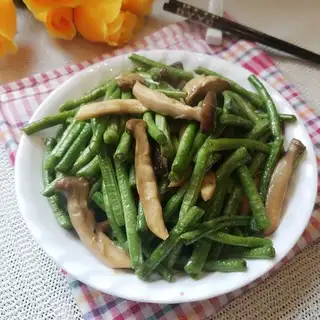 Soybeans for mushrooms