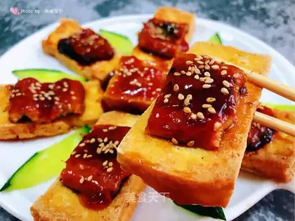Fried eel tofu
