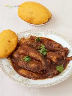 Cake-cooked yellow fish