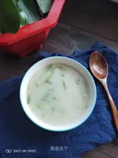 Blue carrot soup
