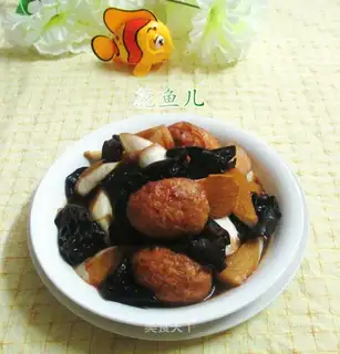 Black and white eggs
