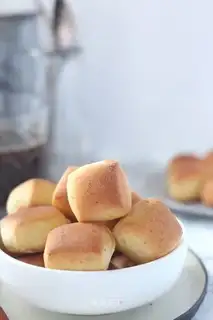 A little cheese bread