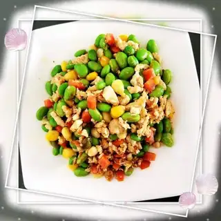 Three-colour chicken