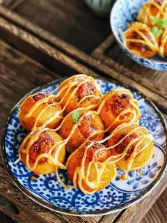 Spicy lobster cheeseball