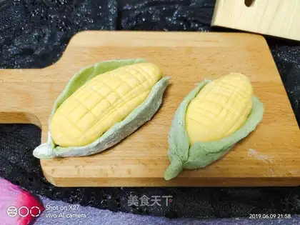 Toon corn buns