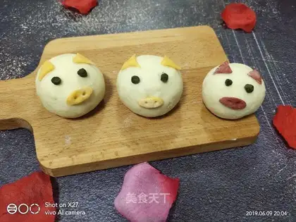 Toon pig buns