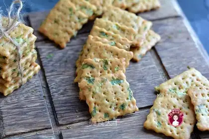 Soda onion cookies