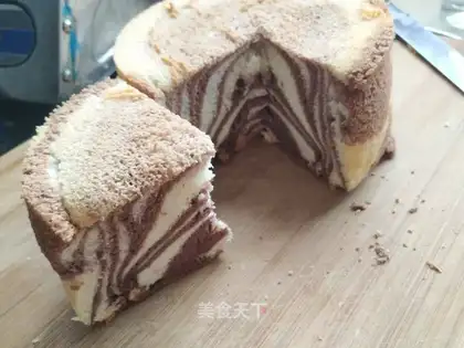 Zebra yogurt cake