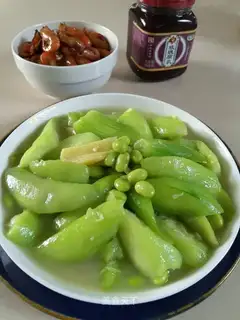 A silk melon