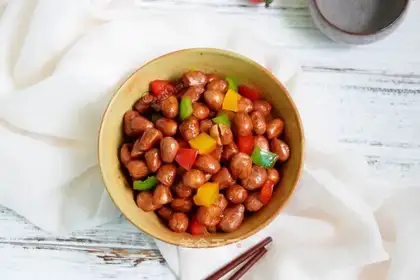 Pepper sugared peanuts