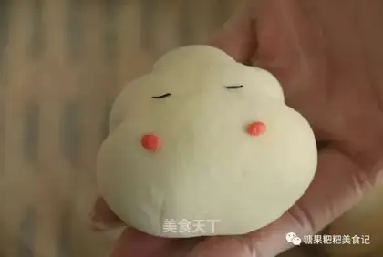 There's a New Year's smell of bean buns