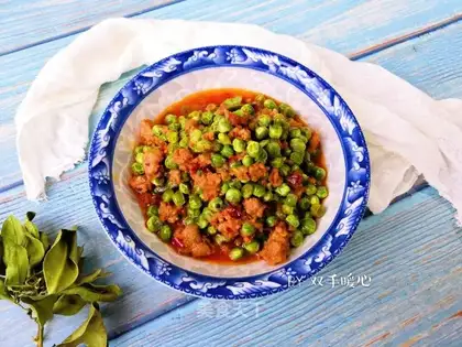 Meat and peas