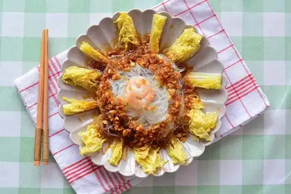 Garlic fan dolls