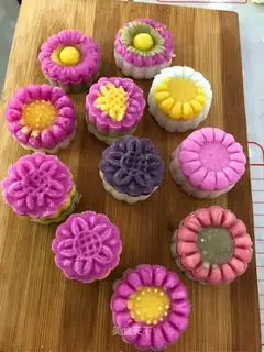 Ice mooncake