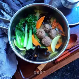 Vegetable soup for beefballs