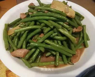 Pigheads with white beans