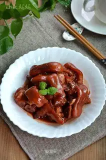 Southern milk pig hoof