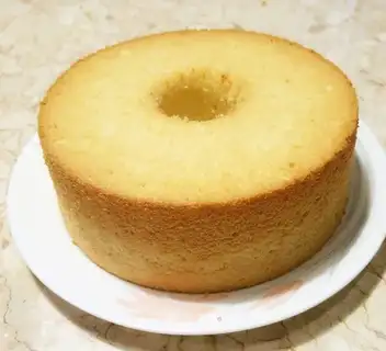 An eight-inch kamikaze cake