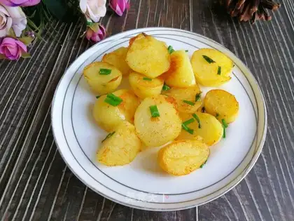 Pepper salt potatoes