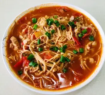 Sour soup, gin mushrooms