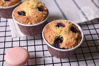 Blueberry marfin cake