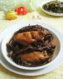 Tea mushrooms are burning