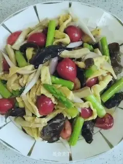 Five-colour salad