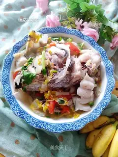 Sour casserole fish head