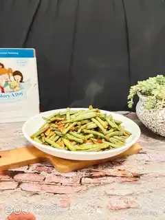 Meat loafed beans