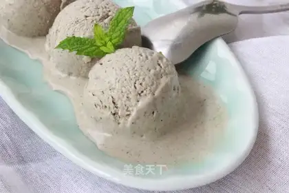 Coconut sesame ice cream