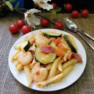 Cheese pasta