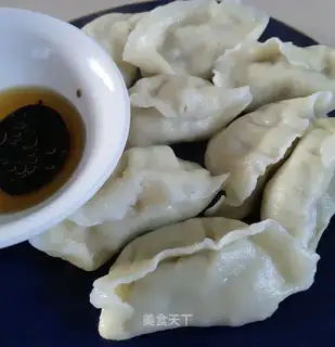 Four seasons of mushroom dumplings